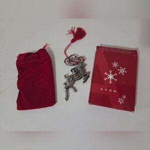 2008 Avon Pewter Christmas Reindeer Ornament Red Velvet Pouch